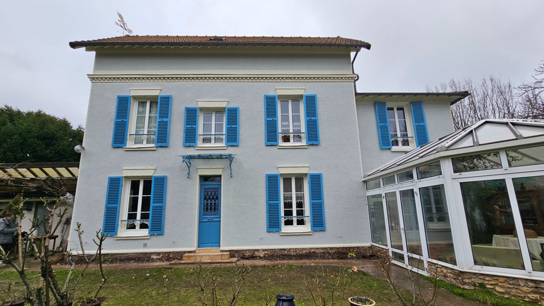 Après ravalement de façade à Bezons, rénovation effectuée - Raval d'Oise