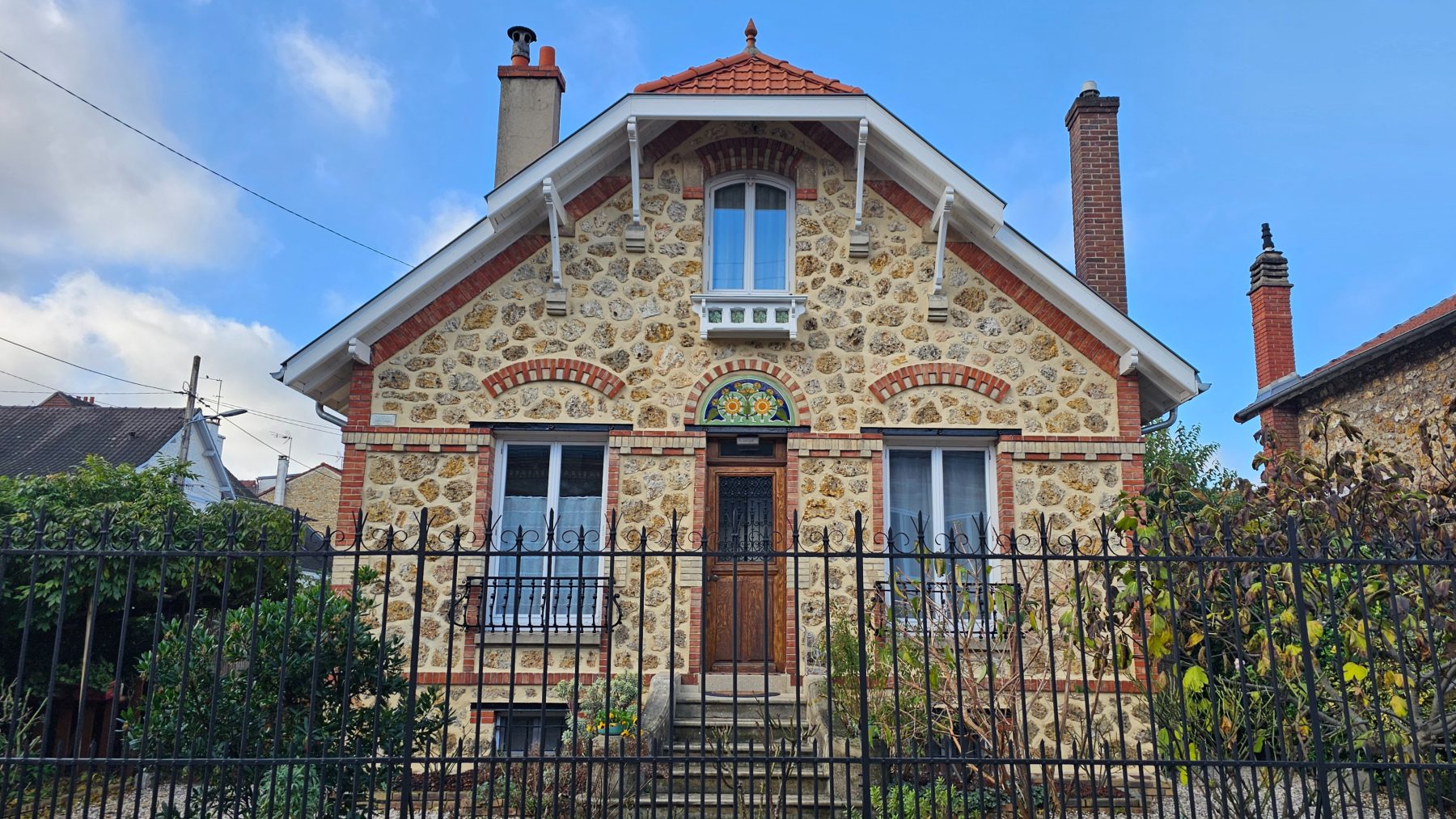 Après ravalement de façade à Montmagny, rénovation effectuée - Raval d'Oise